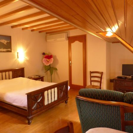La Bouigane Bed & Breakfast Сен-Лари Екстериор снимка